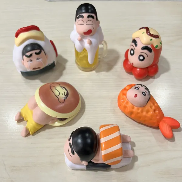 Figura de Shinchan sushi caja secreto 1U ,modelo al azar